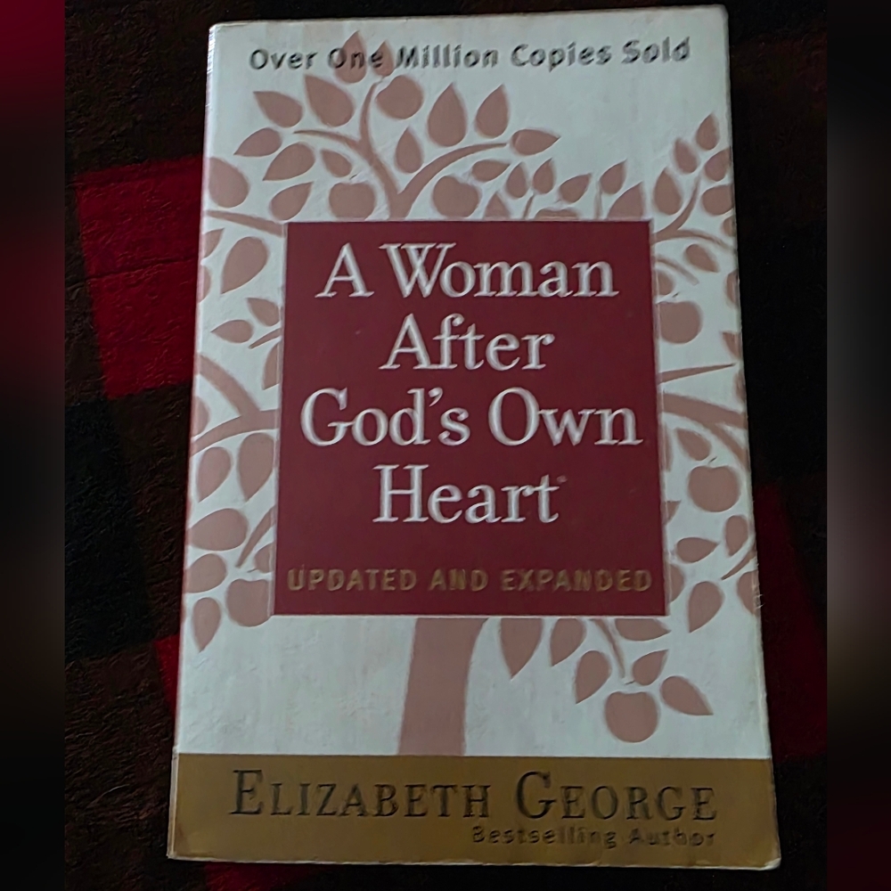 A Woman After God's Own Heart by Elizabeth George - Softcover, Pink & Cream